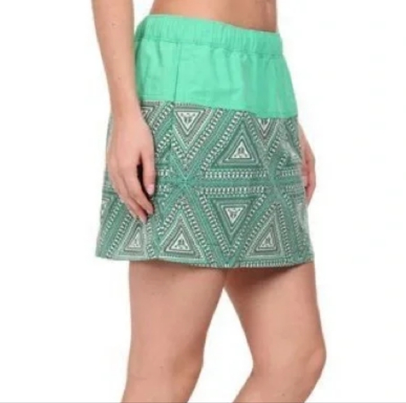 Patagonia Aztec Baggies Mini Nylon Skirt With Pockets Green Size Small NWOT - Picture 1 of 8